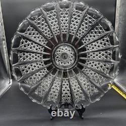Cut crystal glass plate with radial diamond pattern