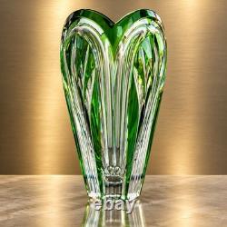 Hand Cut 7-Inch Caesar Crystal Bohemiae Emerald Cut Glass Fountain Vase STUNNING