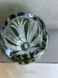 Hand Cut 7-Inch Caesar Crystal Bohemiae Emerald Cut Glass Fountain Vase STUNNING
