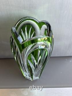 Hand Cut 7-Inch Caesar Crystal Bohemiae Emerald Cut Glass Fountain Vase STUNNING
