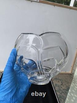 Hand Cut Crystal Lotus Bowl 7.5 Sculptural Petal Flower Design Unmarked Crystal Hand Cut Crystal Lotus Bowl 7.5 Sculptural Petal Flower Design Unmarked Crystal