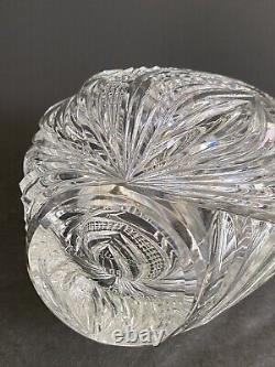Pepi Herrmann Beautiful Hand Cut Art Crystal Signed 7 Height Vase