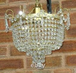 VINTAGE 1970s WATERFALL BAG CUT GLASS CRYSTAL CEILING CHANDELIER LIGHT