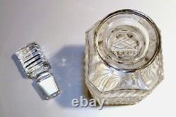 VINTAGE Waterford Crystal MASTER CUTTER Strawberry Cut Square Decanter 10