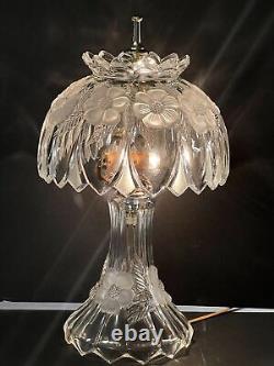 Vintage 1950s Etched Cut Crystal Glass Lamp 14 w Daisy Pattern Goldtone