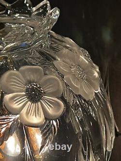 Vintage 1950s Etched Cut Crystal Glass Lamp 14 w Daisy Pattern Goldtone