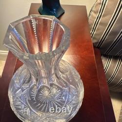 Vintage Cut Crystal Glass Starburst Pattern Vase 8 x 6 1/2